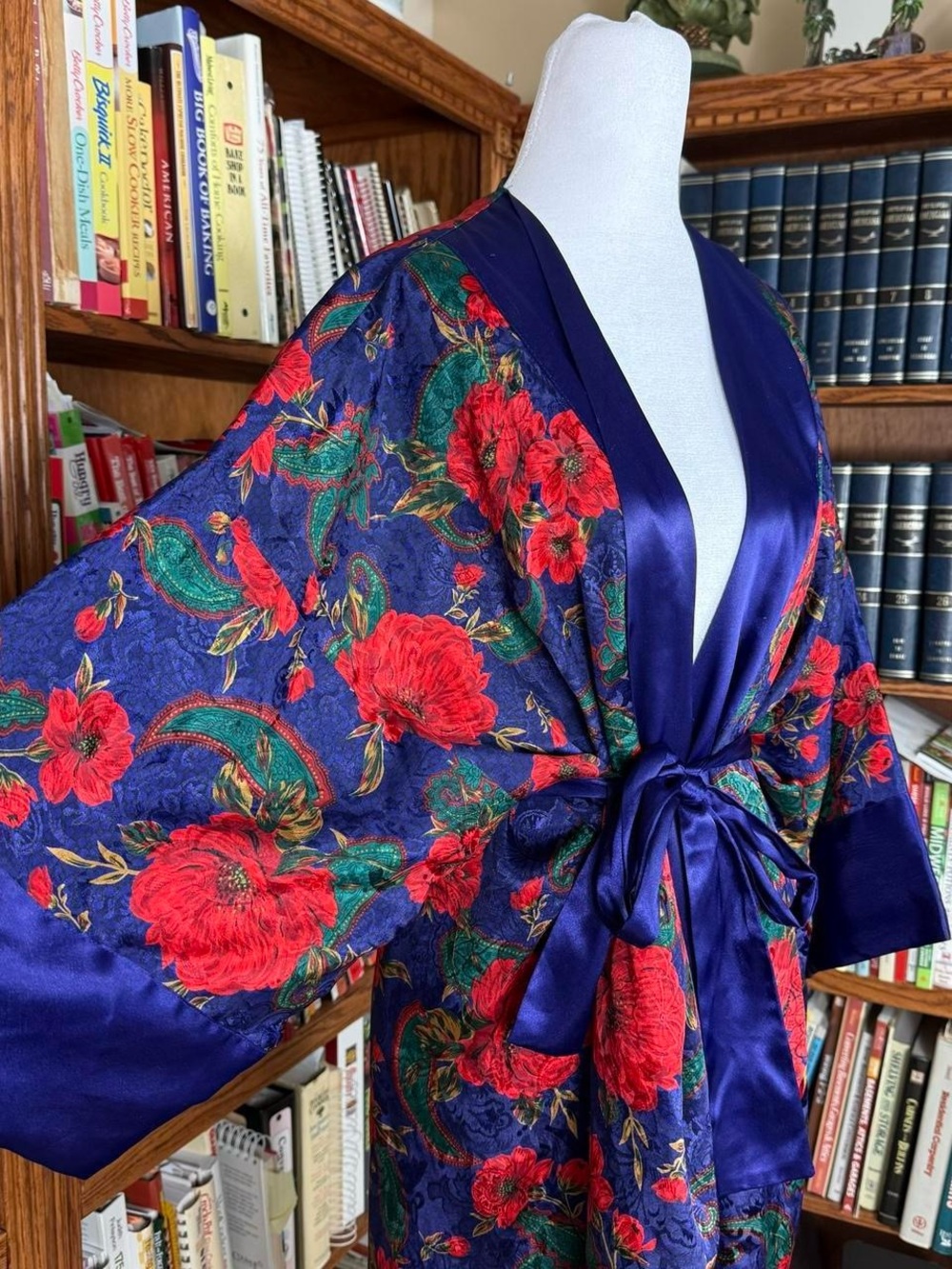 90s gold label Victoria's Secret purple floral robe